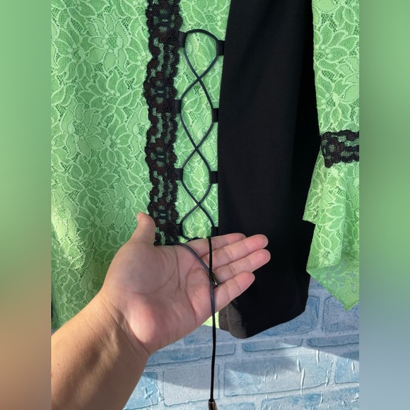 Michellena Amour paris lace bell arm blouse size 46/1X - Picture 8 of 14